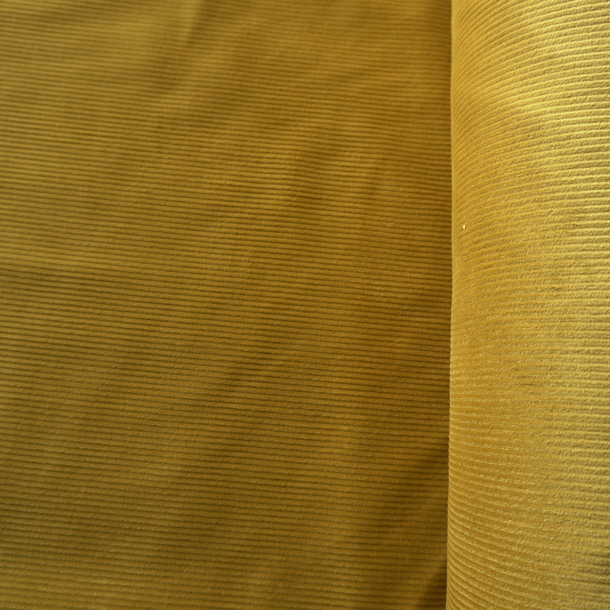 9w Horizontal Stretchy Corduroy - Ginger