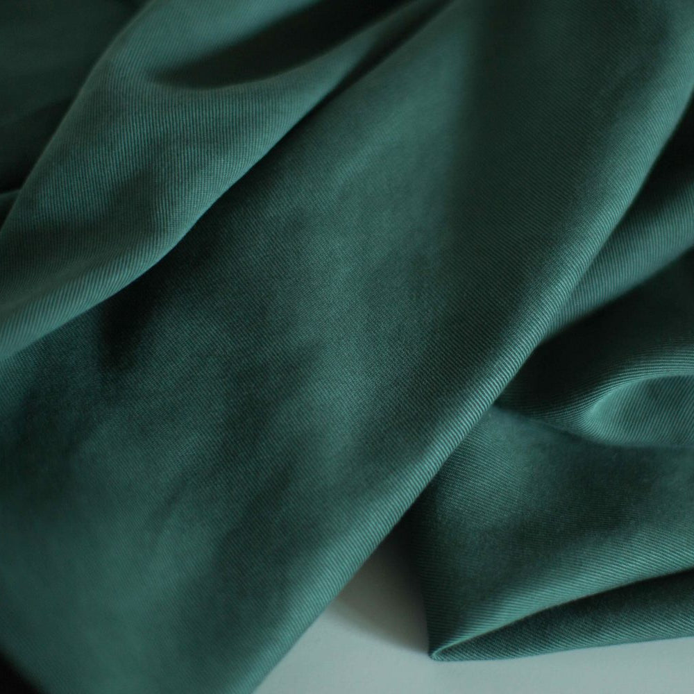 1064-21s Sanded Lyocell  twill #53 Night Green