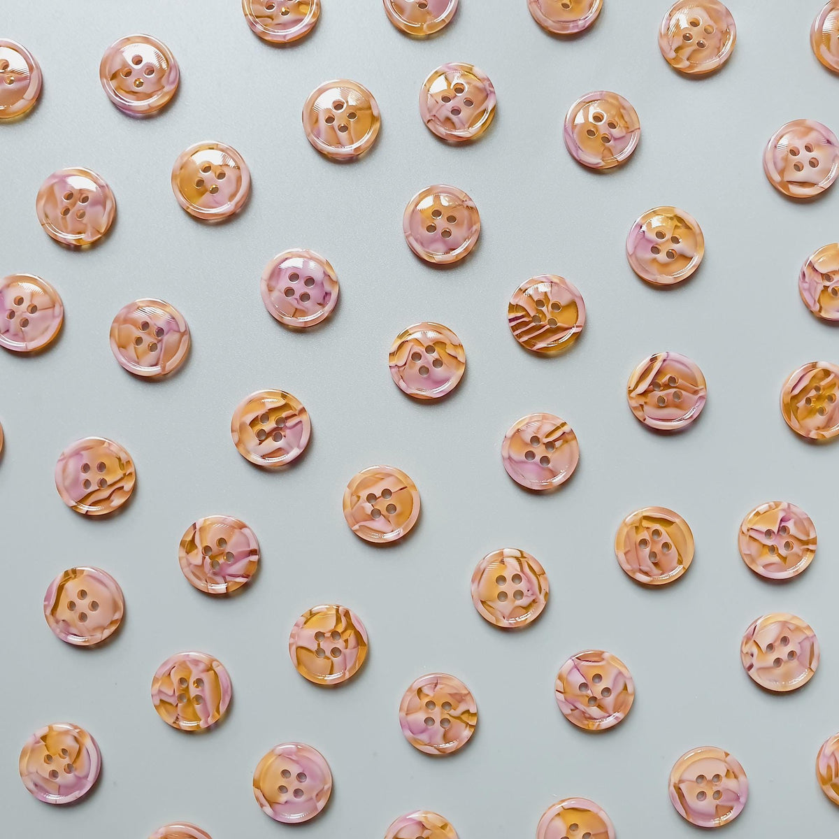 Grapefruit Punch button set (17mm Cardigan size)