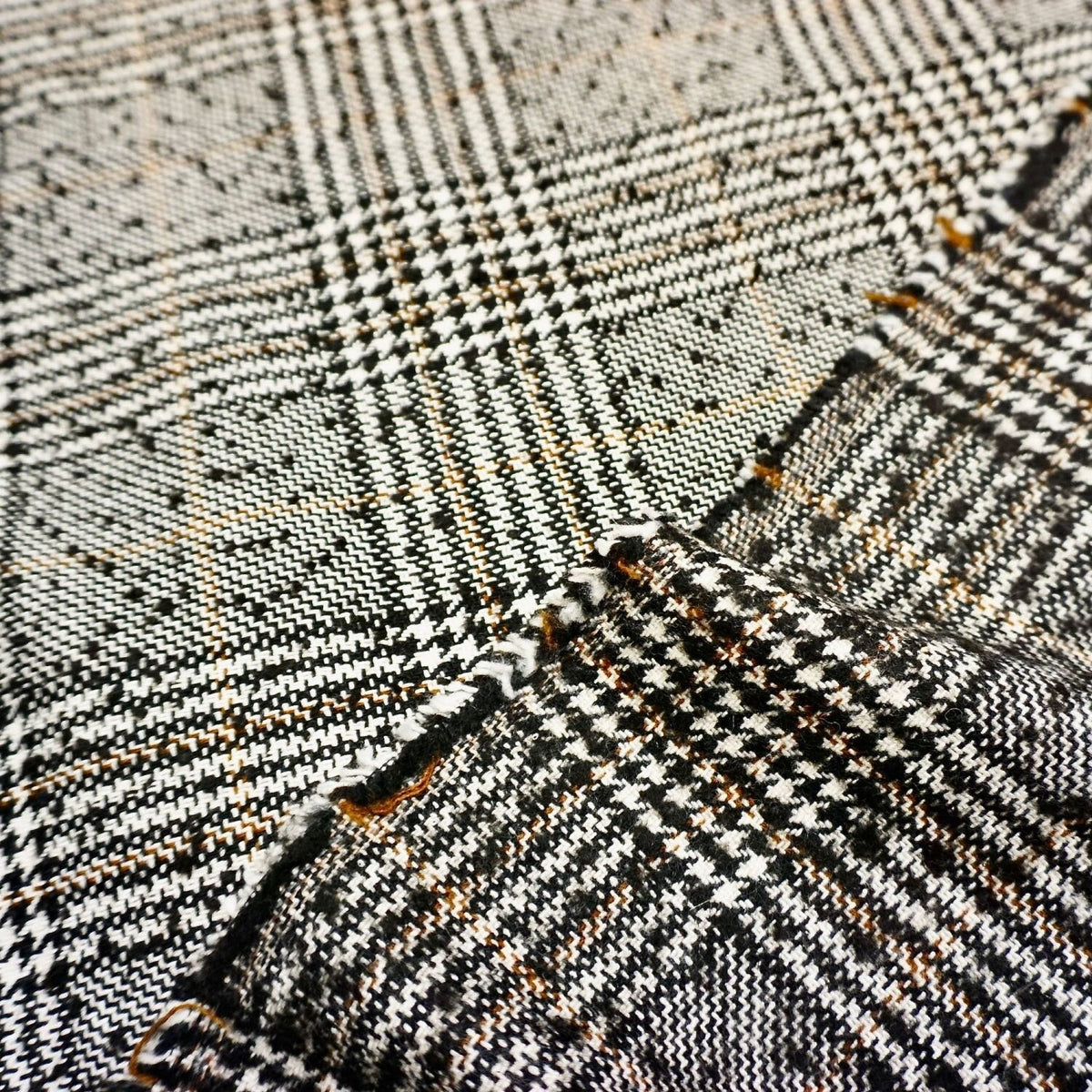 Classic houndstooth plaid coating fabric - Last 125cm