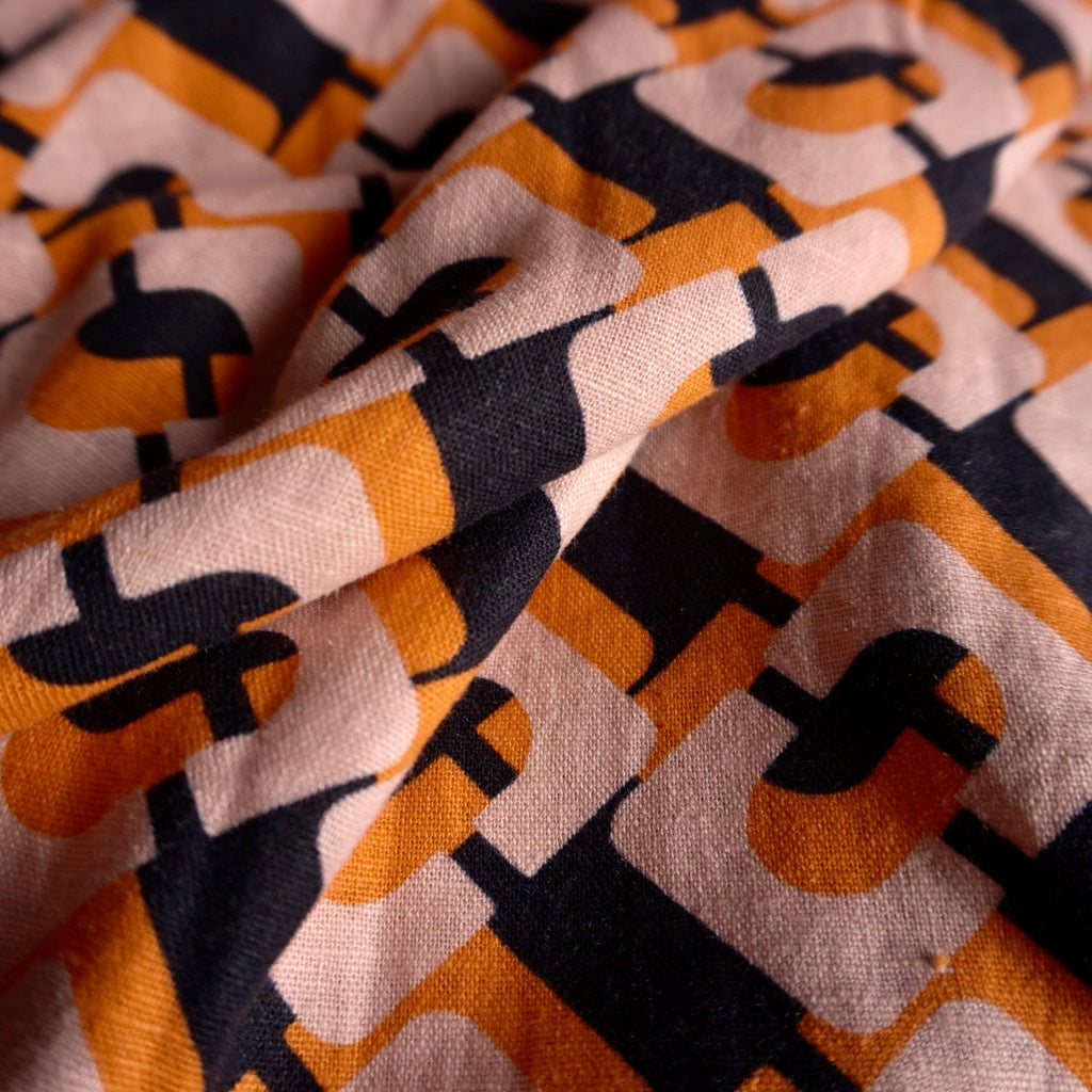 Orange buckle linen viscose print - Black orange