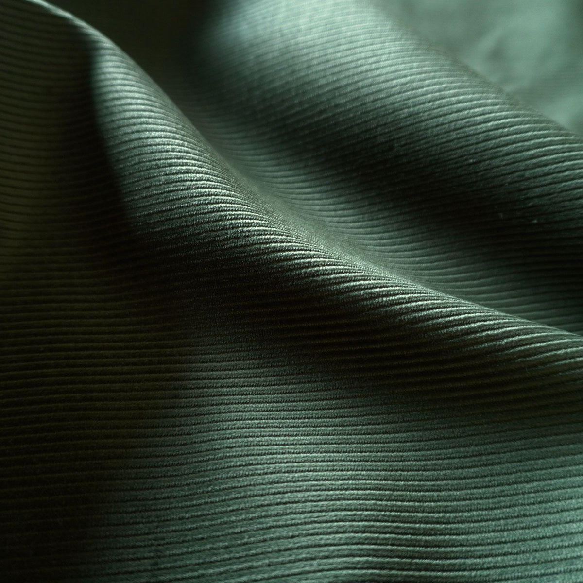 9w corduroy- Night Green