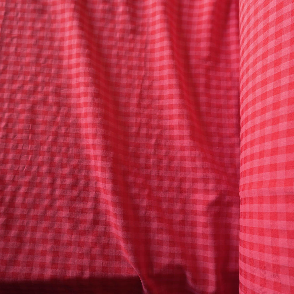Yarn dyed poly cotton gingham bubble fabric