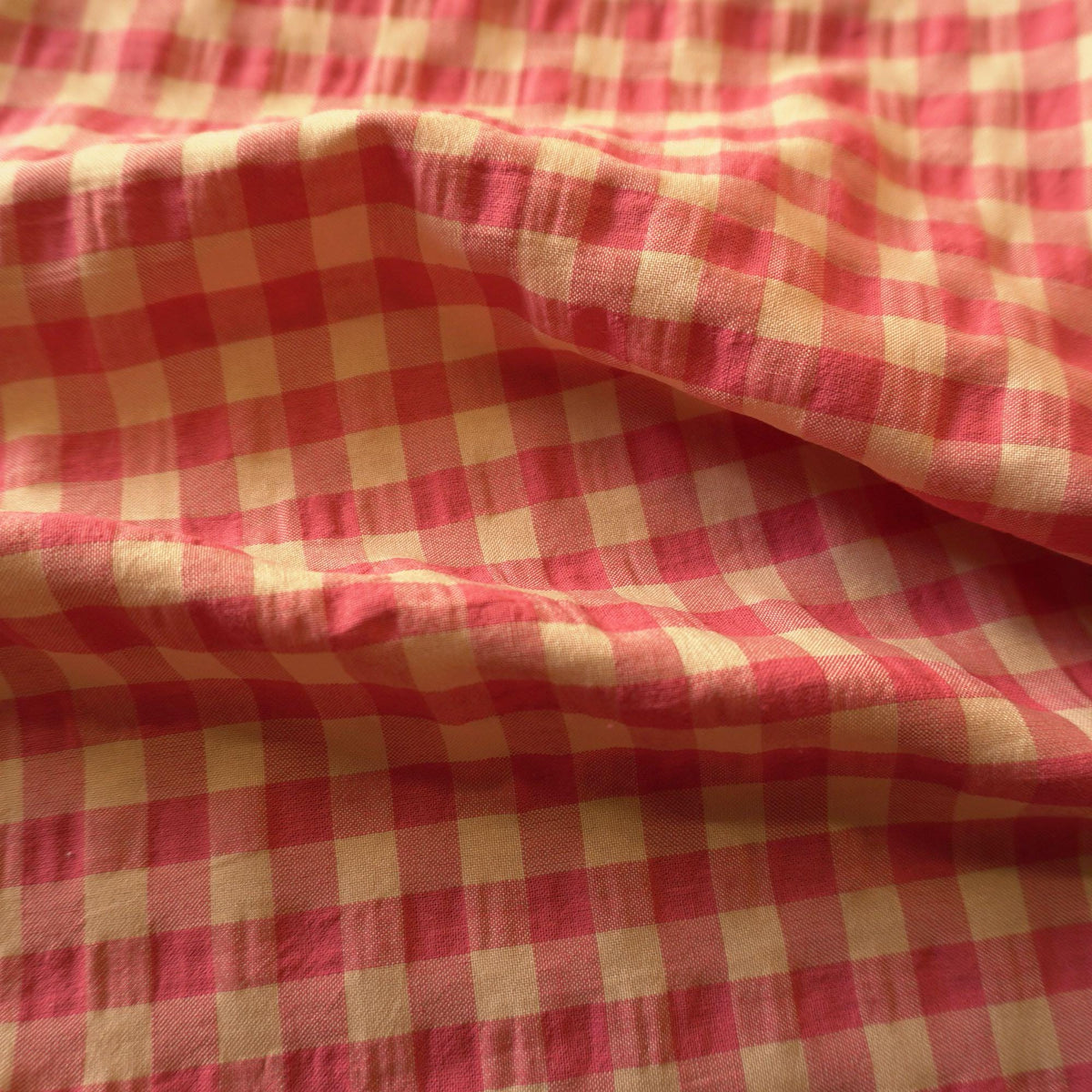 Yarn dyed cotton gingham bubble fabric