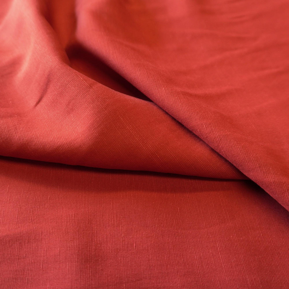 Sand washed Lyocell linen - Ruby Red