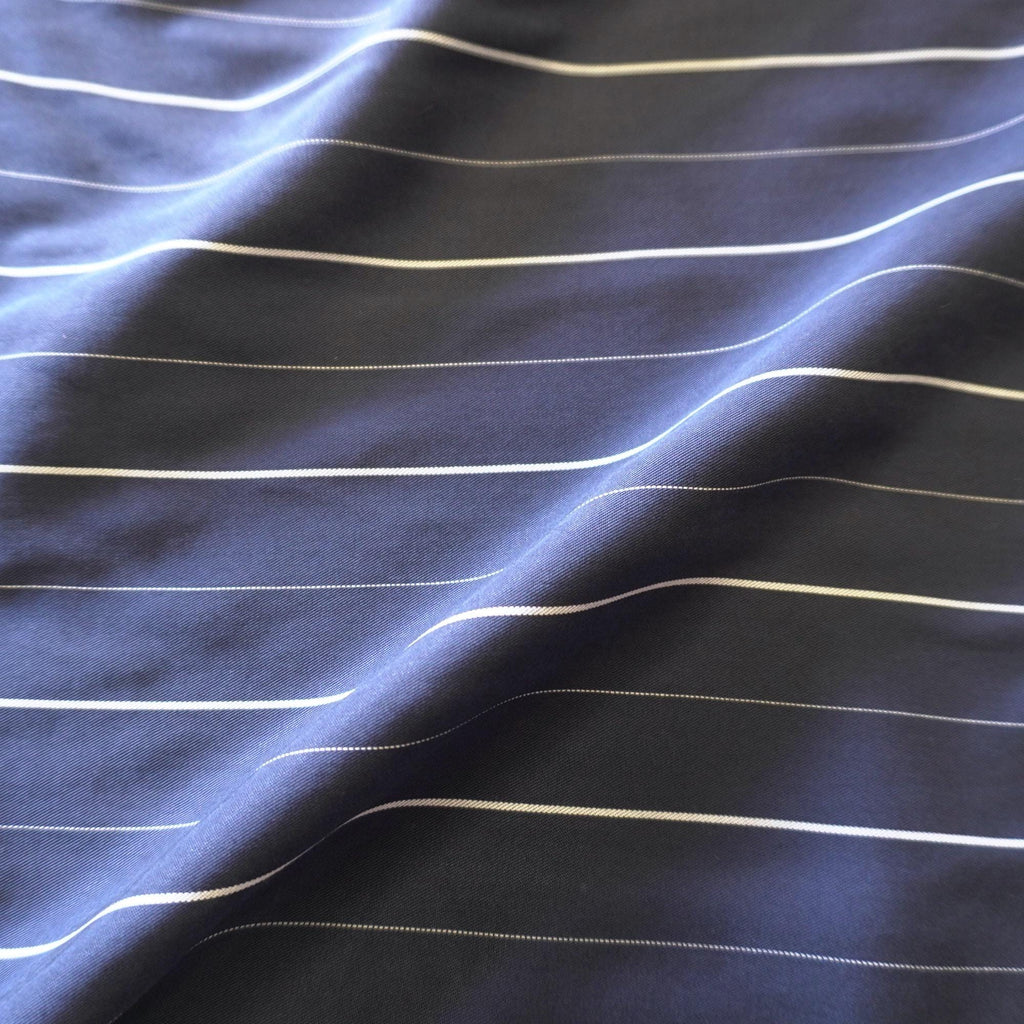 Lyocell pin stripe - Navy