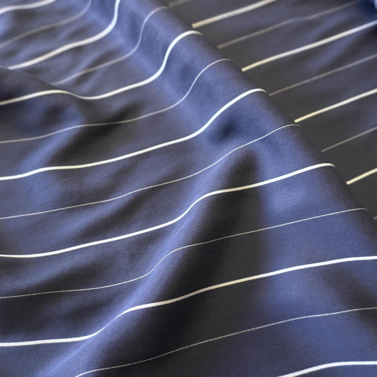 Lyocell pin stripe - Navy