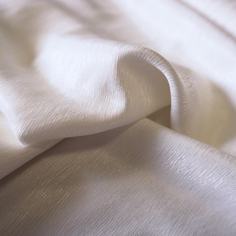 Cupro Lyocell bark silk jacquard - ivory white
