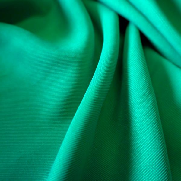 Sanded Lyocell Twill - Soft Fluid Draping Fabric - Emerald - Image 5